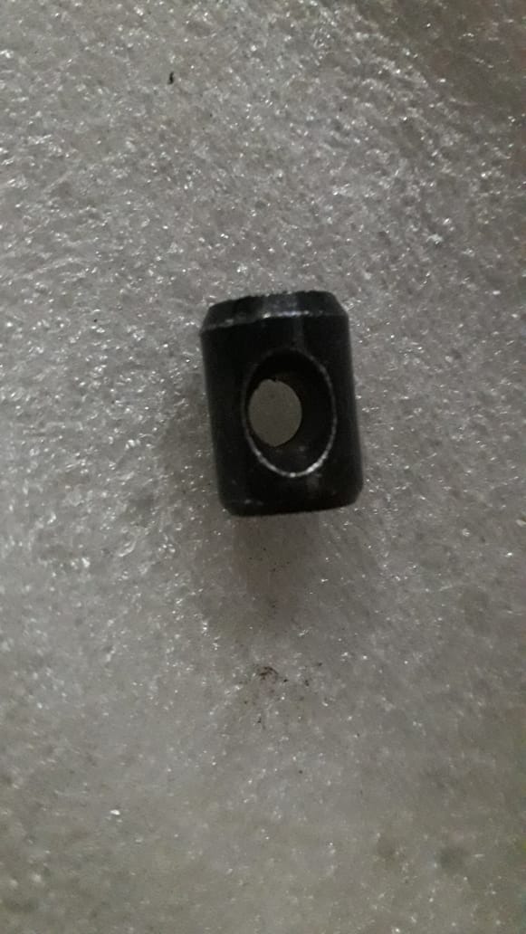 CarTrends clutch pin cable joint for Aveo, spare part showing the metallic clutch pin and cable connection component.