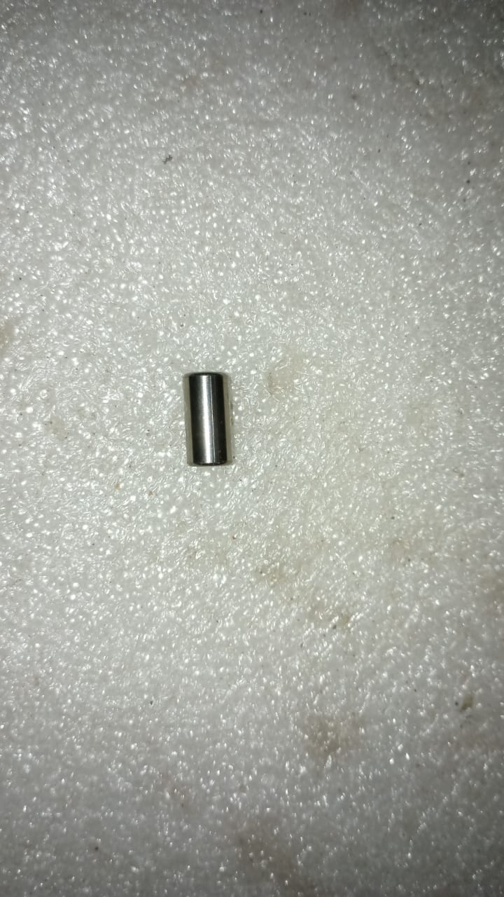 CarTrends Chevrolet Aveo pin dowel spare part, close-up image showing metal dowel for vehicle assembly and repair.