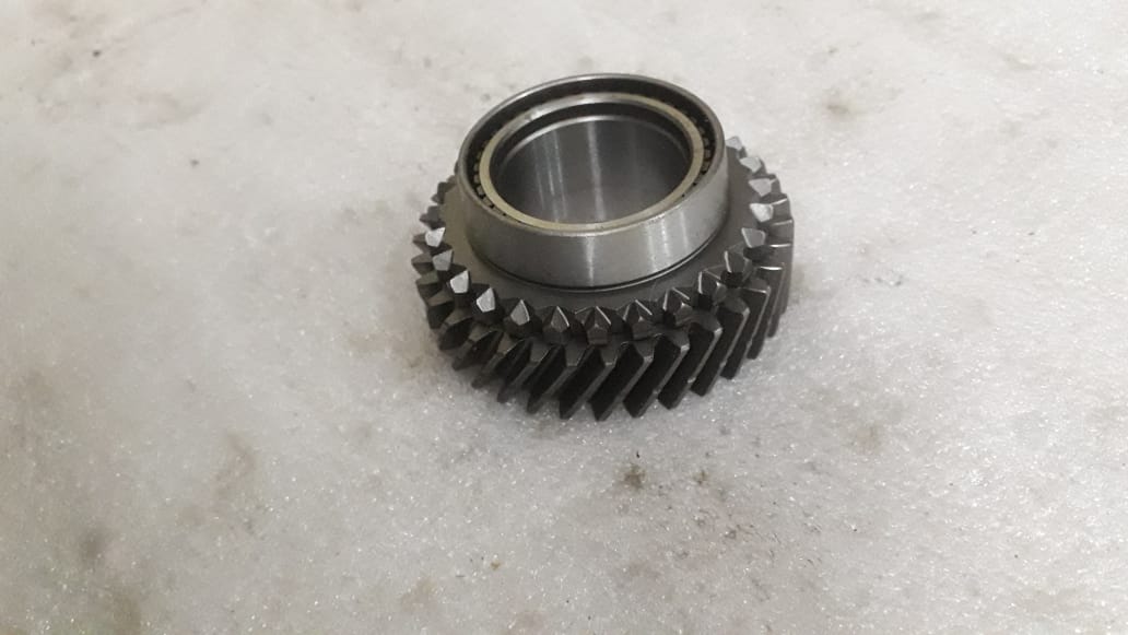 CarTrends gear input shaft for Chevrolet Aveo, automotive spare part, close-up of the input shaft component.
