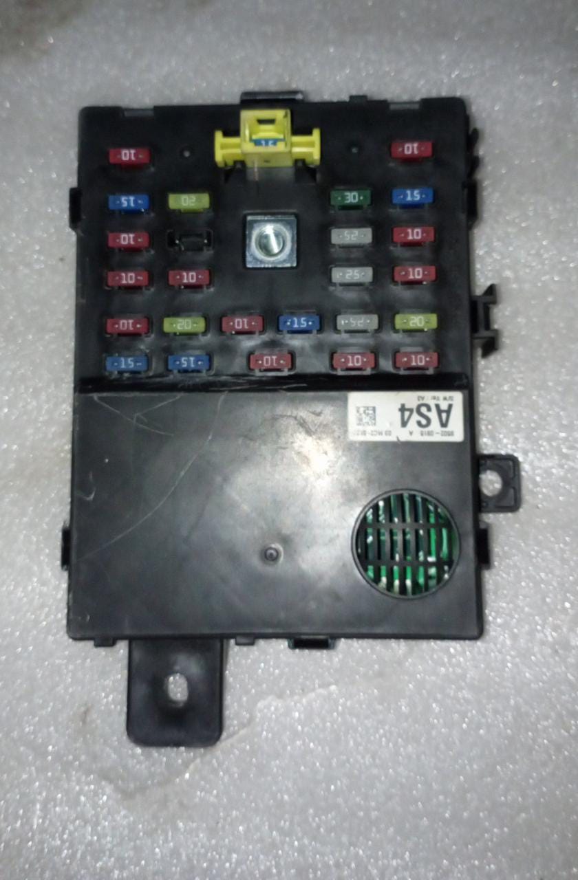 CarTrends Wiring Harness Block for vehicle wiring, spare parts component, designed for reliable electrical connections.