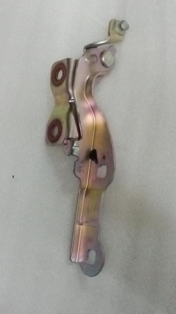 CarTrends Chevrolet Cruze front hinge hood spare part, left side, close-up view of hinge mechanism and mounting points.
