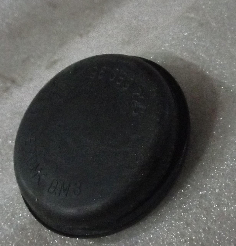 CarTrends Tube Cash Plug for Aveo Uva spare parts, close-up view showing the black plastic tube component.