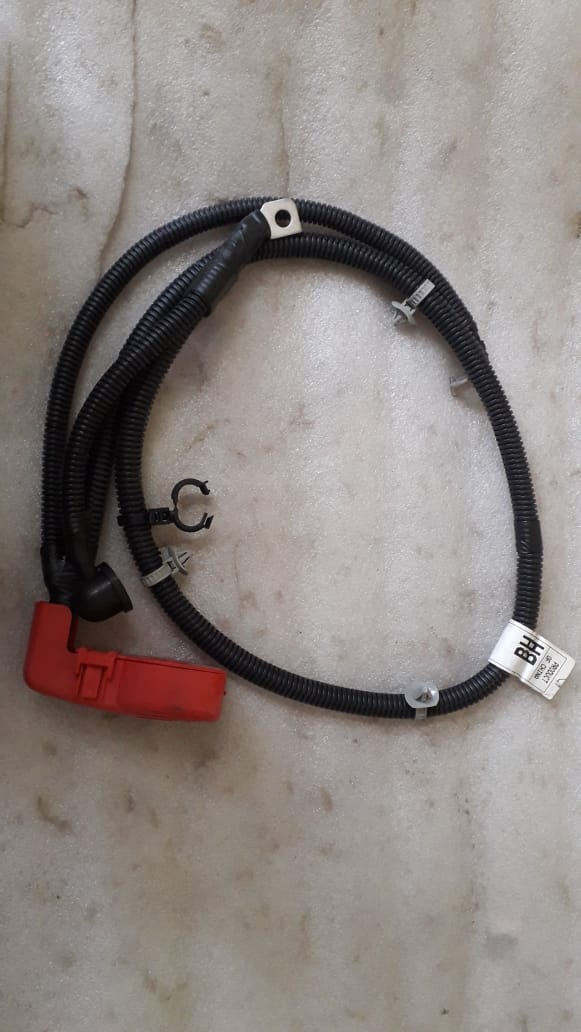 CarTrends J96425953 battery wiring harness spark for vehicle electrical system, spare parts for battery connections.