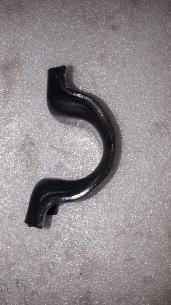 CarTrends stabilizer bushing clamp for Optra, automotive spare part showing the metal clamp and bushing component.