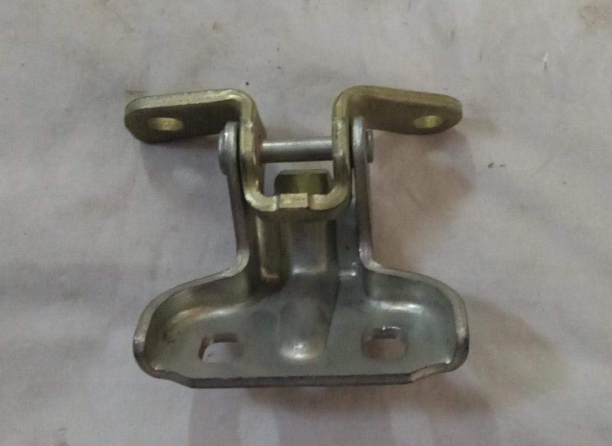 CarTrends J96548128 rear door checker for Optra, spare part showing side view of the vehicle's rear door mechanism.