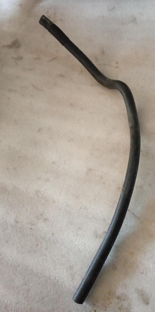 CarTrends radiator hose tank for Opel Optra, automotive spare part showing a black plastic radiator hose tank.