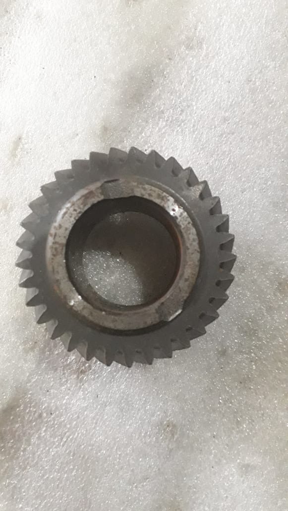 CarTrends Chevrolet/Beat GEAR 3 spare part, close-up of the third gear component for vehicle transmission.