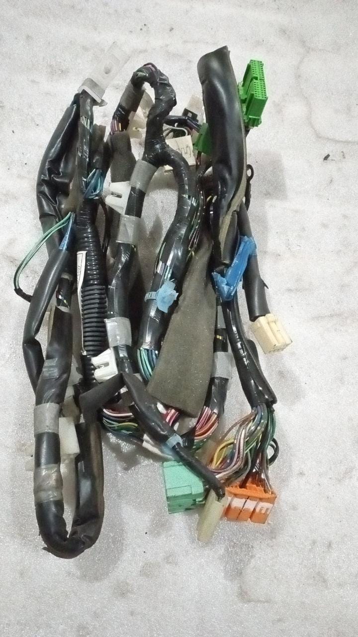 CarTrends wiring harness for instrument panel, auto spare part with spark connections, used for vehicle electrical repairs.