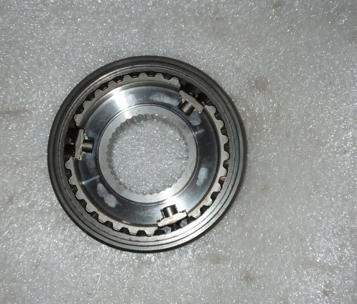 CarTrends synchronizer sleeve for Cruze 3rd and 4th gear, automatic spare part for gear shifting repair.