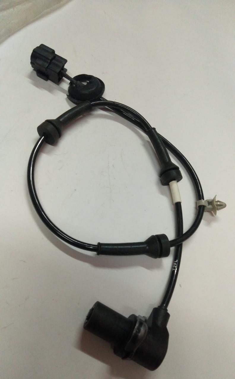 CarTrends J96959997 wheel speed sensor for Chevrolet Aveo left side, automotive spare part with electrical connector and mounting bracket