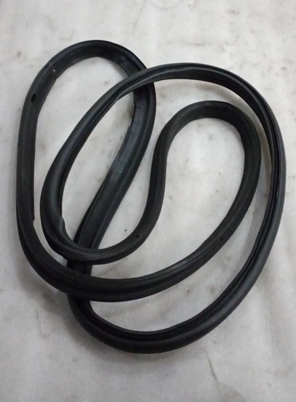 CarTrends J981394L0 Dicci Gola spare part for Aveo, shown in a close-up image of the automotive component.