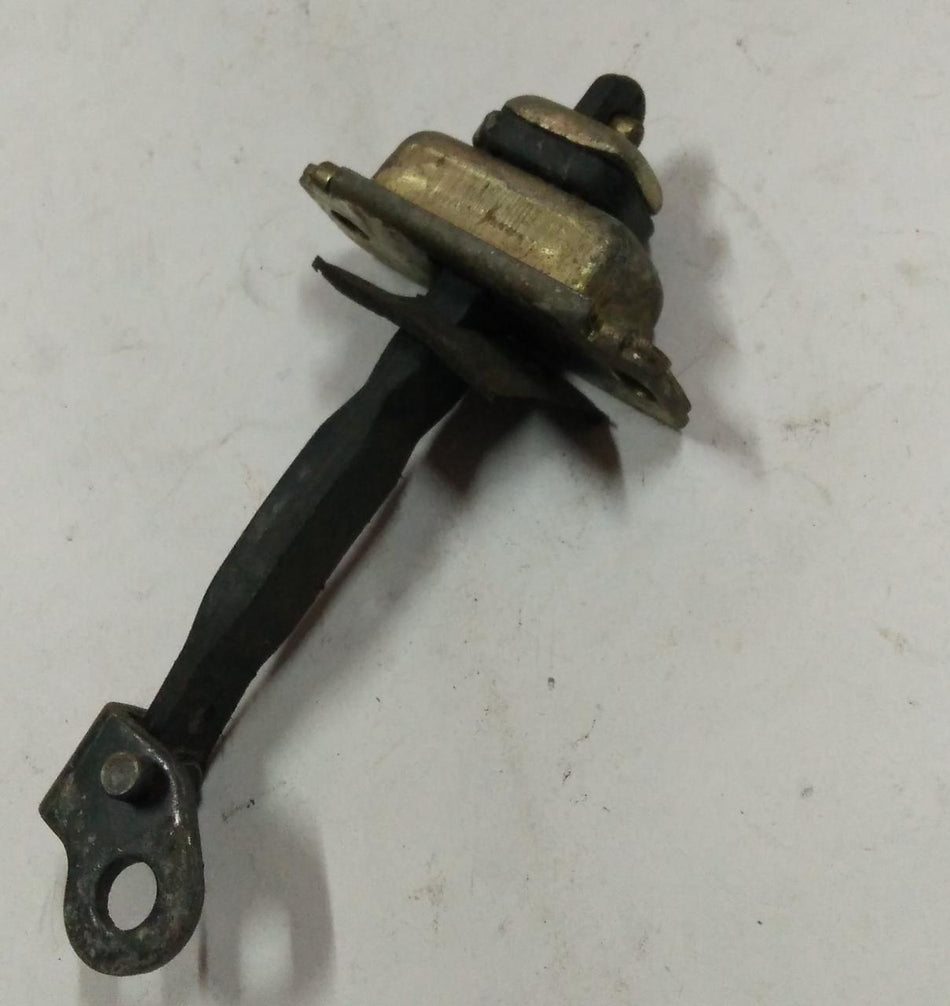 CarTrends rear left door checker for Chevrolet Aveo, spare part designed to prevent door damage and ensure smooth opening.