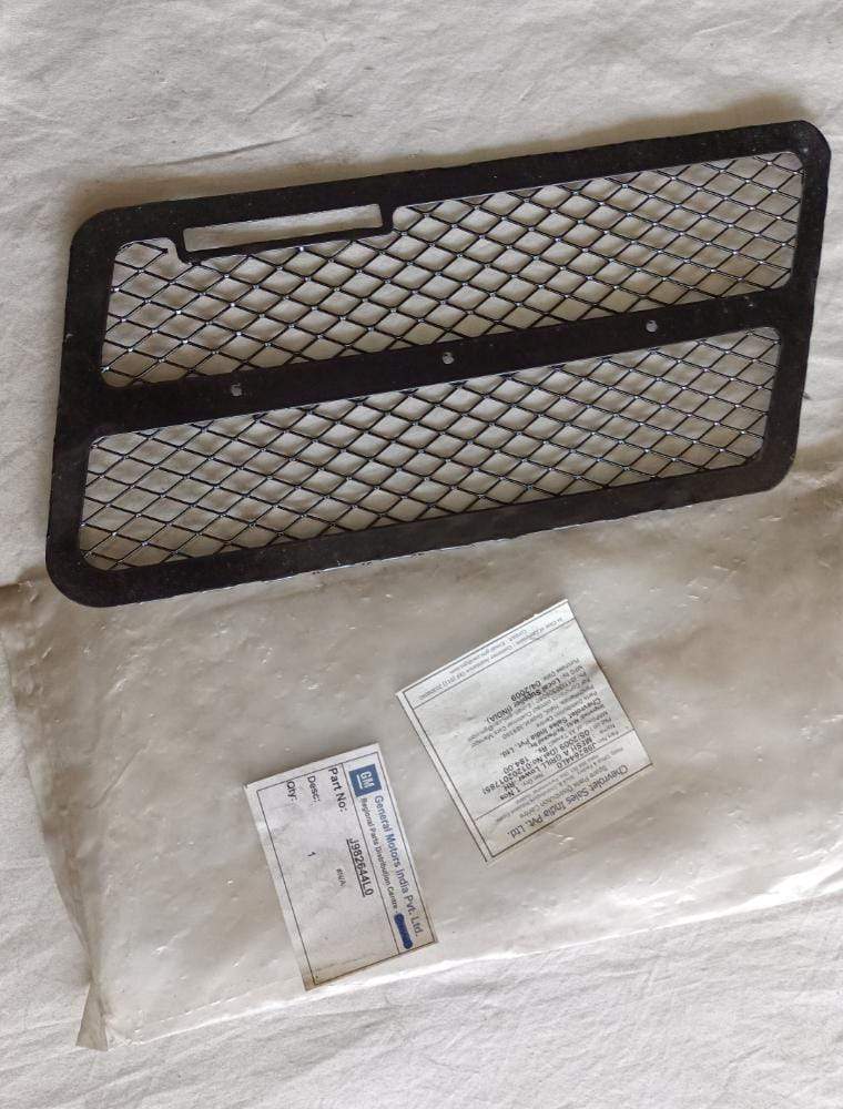 CarTrends mesh grill for Chevrolet Optra, lower right side, replacement spare part with a sleek metal finish.