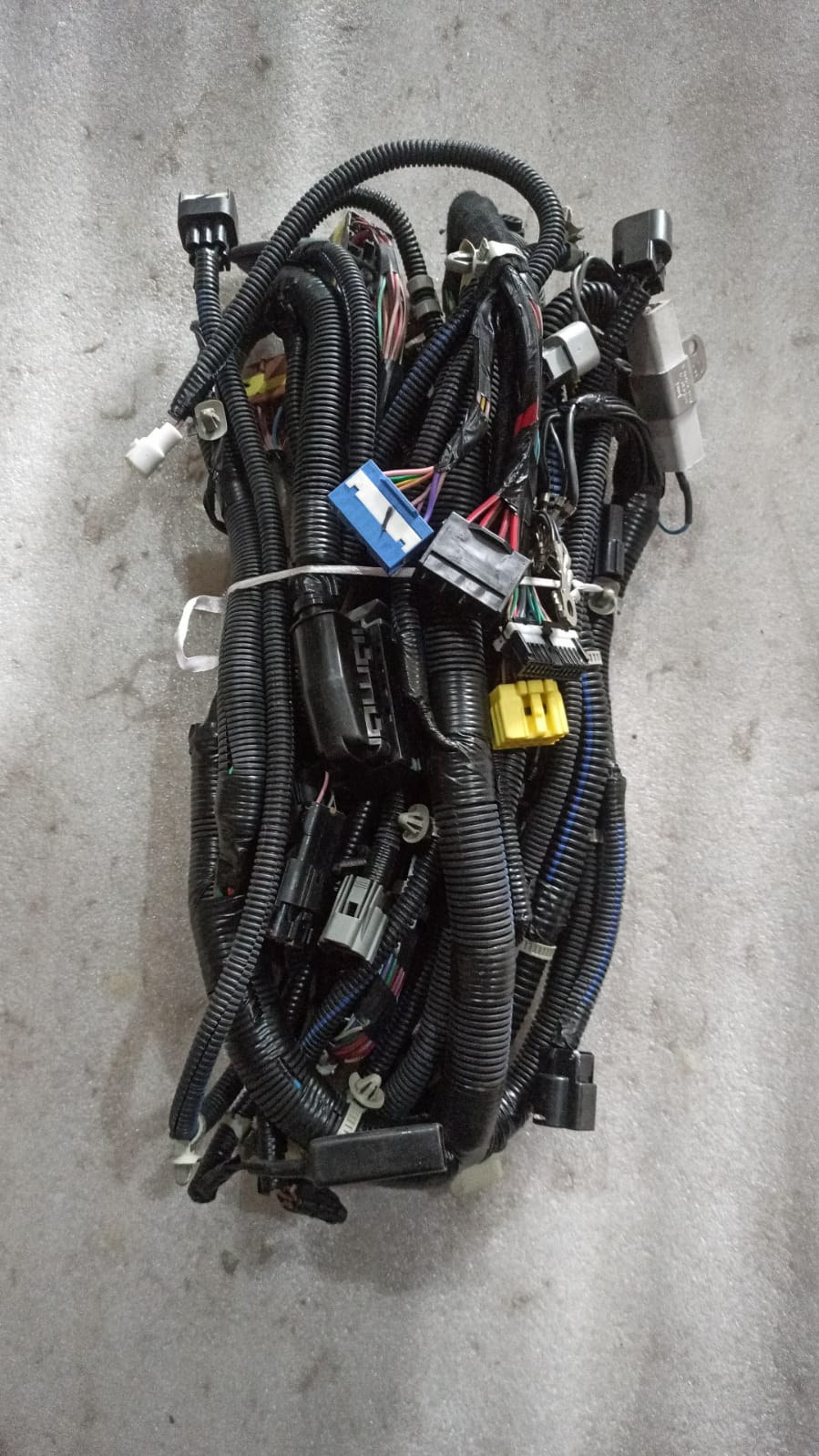 CarTrends J983224L0 wiring for Aveo front, spare car part showing detailed wiring harness and connections.