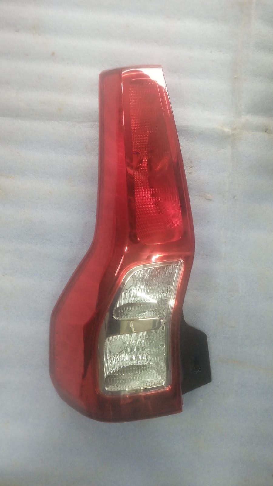 CarTrends lamp unit for RR comb LH, spare part for vehicle lighting, shown in the image.