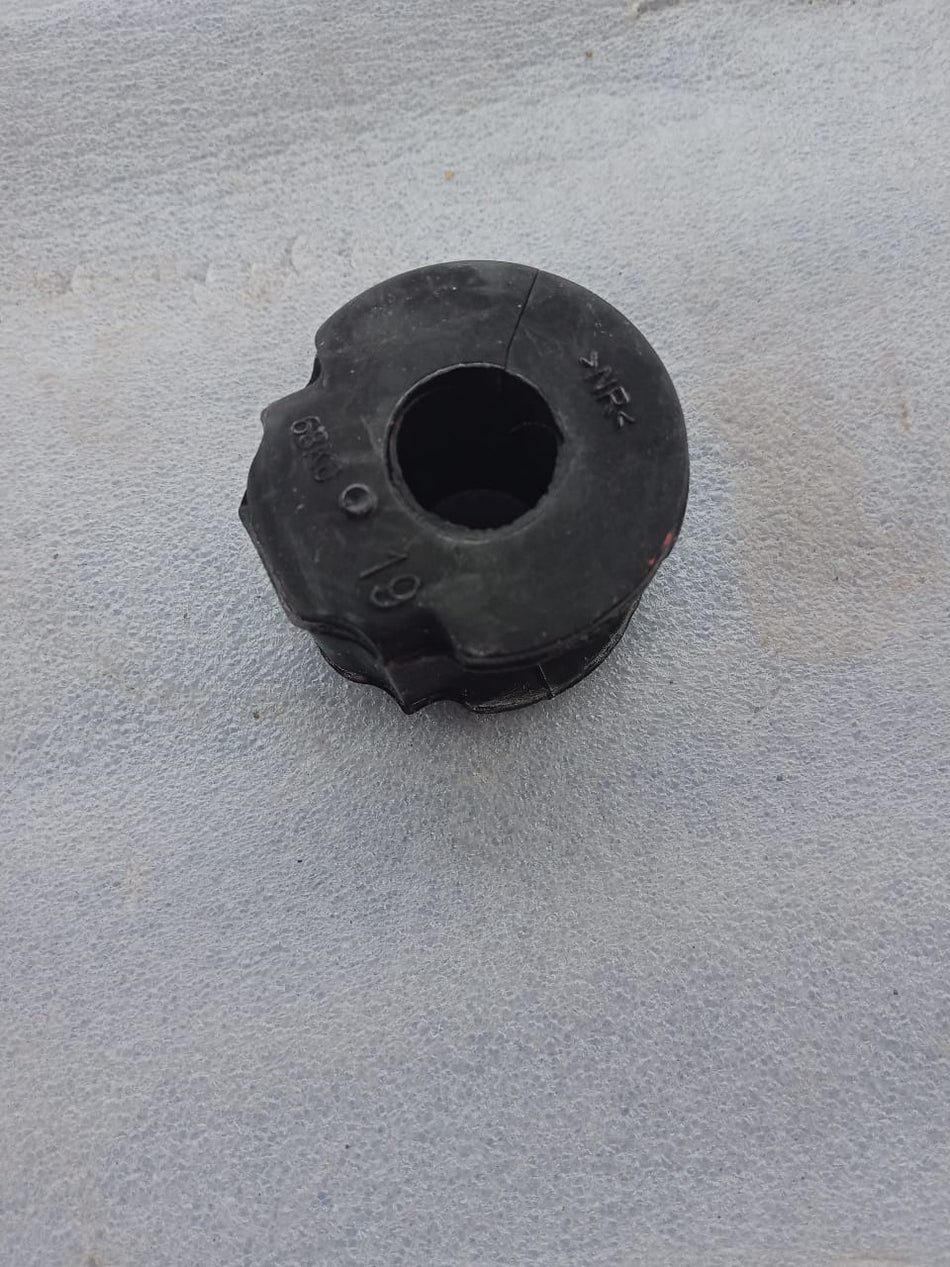 CarTrends Mountfront Stabilizer Bar 42431M68K00, a vehicle spare part with metal components and mounting points.