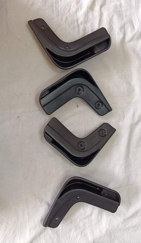Hyundai Creta mudflap spare part by CarTrends, black rubber mudguard for rear wheel protection, BVS46AP000.