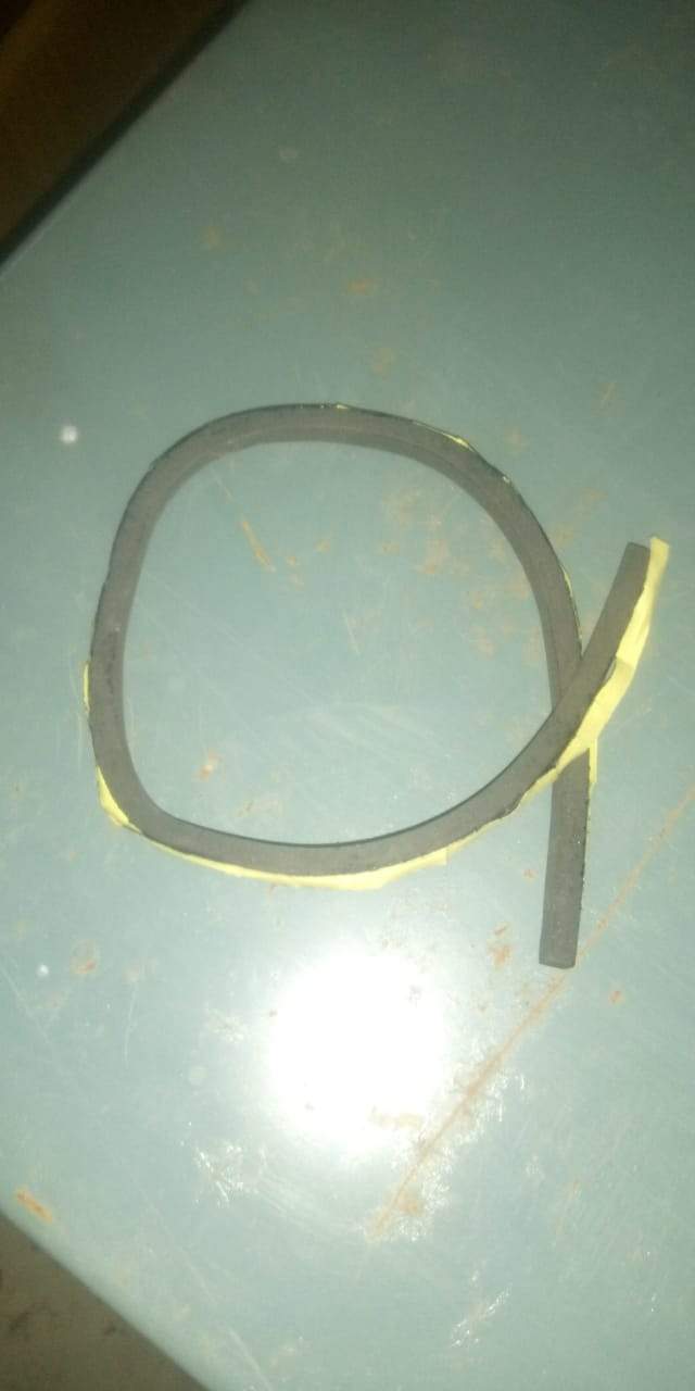 CarTrends quarter glass seal for Aveo, vehicle spare part, close-up view of the rubber seal for car window repair.