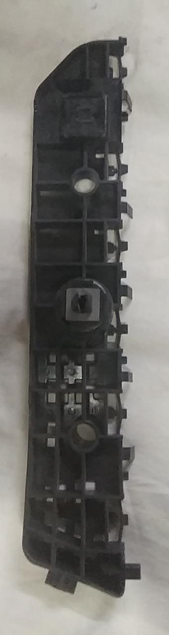 CarTrends rear bumper bracket for Datsun Go left side, spare part replacement, shown in the image.