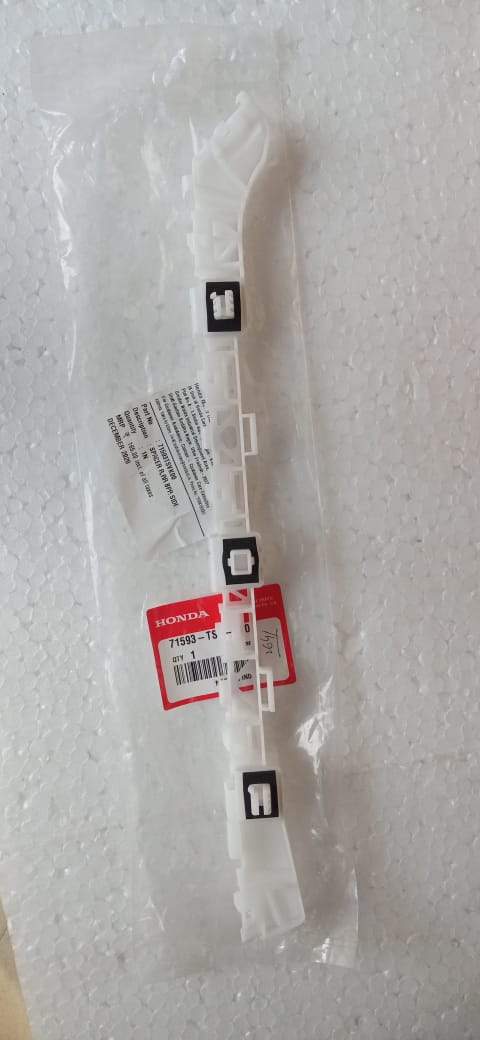 Right side rear bumper bracket for Amaze Type 3 by CarTrends, automotive spare part, shown in the product image.