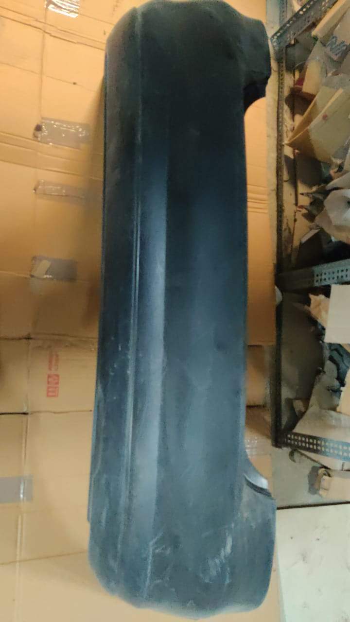 CarTrends rear bumper for Skoda Fabia, spare part #5J5807421, shown in a close-up view of the vehicle's rear area.