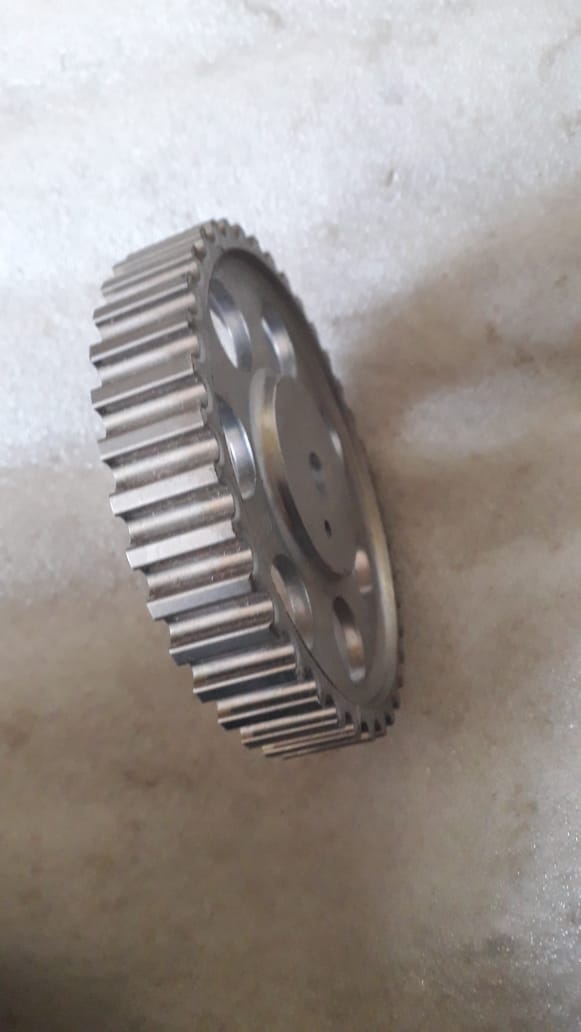 CarTrends camshaft sprocket for Chevrolet Corsa 1.4L engine, used as a spare part for engine timing and performance.