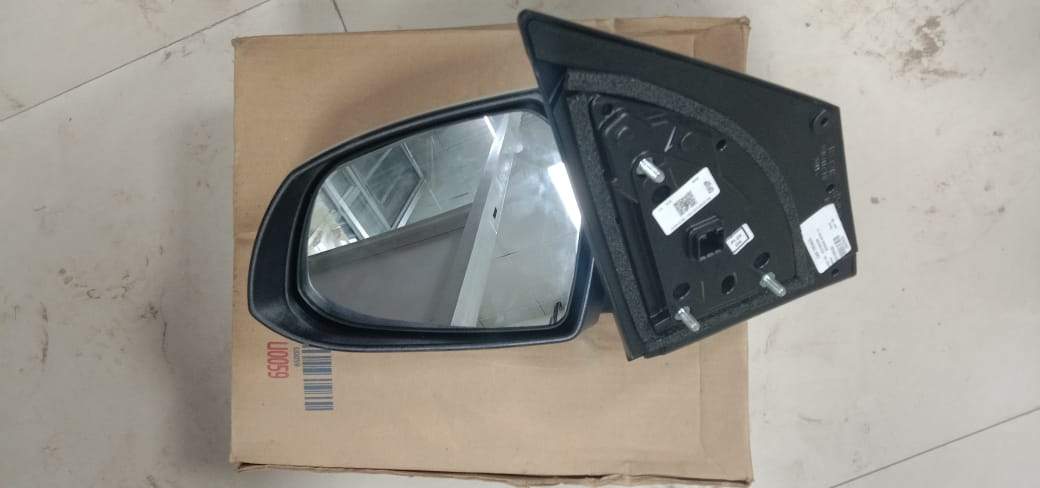 CarTrends left side mirror for Xcent new model, spare part with part number 87610B4260, shown from the front angle.