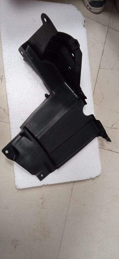 CarTrends splash guard left side for Honda City Type 7, automotive spare part shown in black plastic with mounting points.