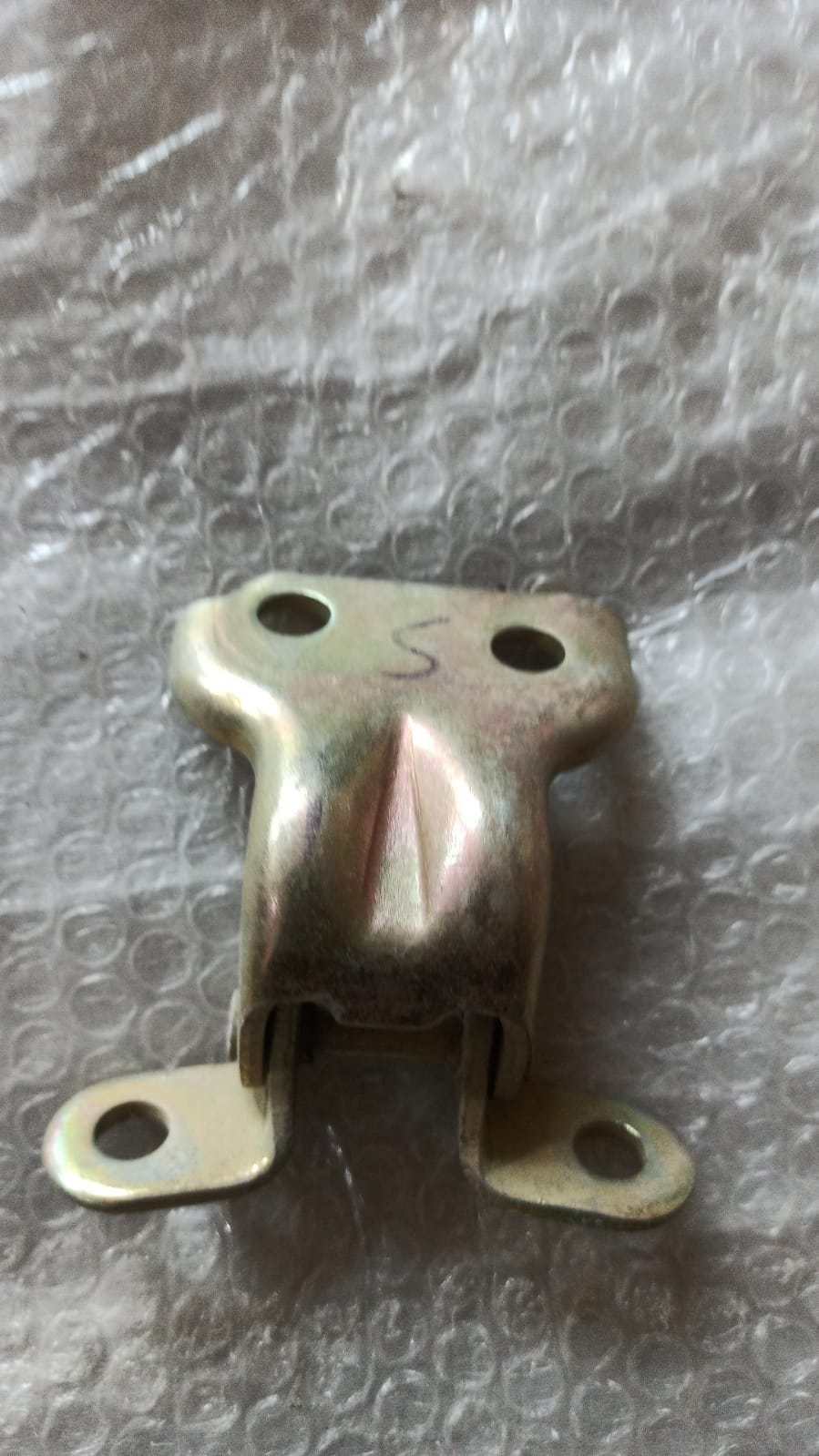 CarTrends Tavera rear right upper door hinge, spare car part for rear door repair, shown in the image.