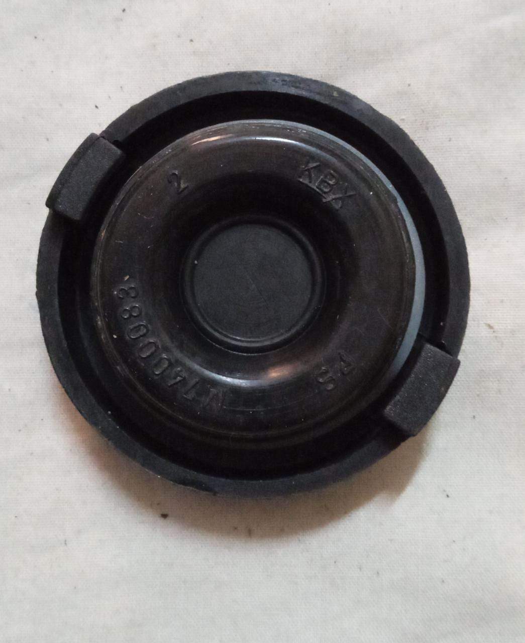 CarTrends clutch master cylinder cap for Tavera, spare parts component, shown in close-up image.