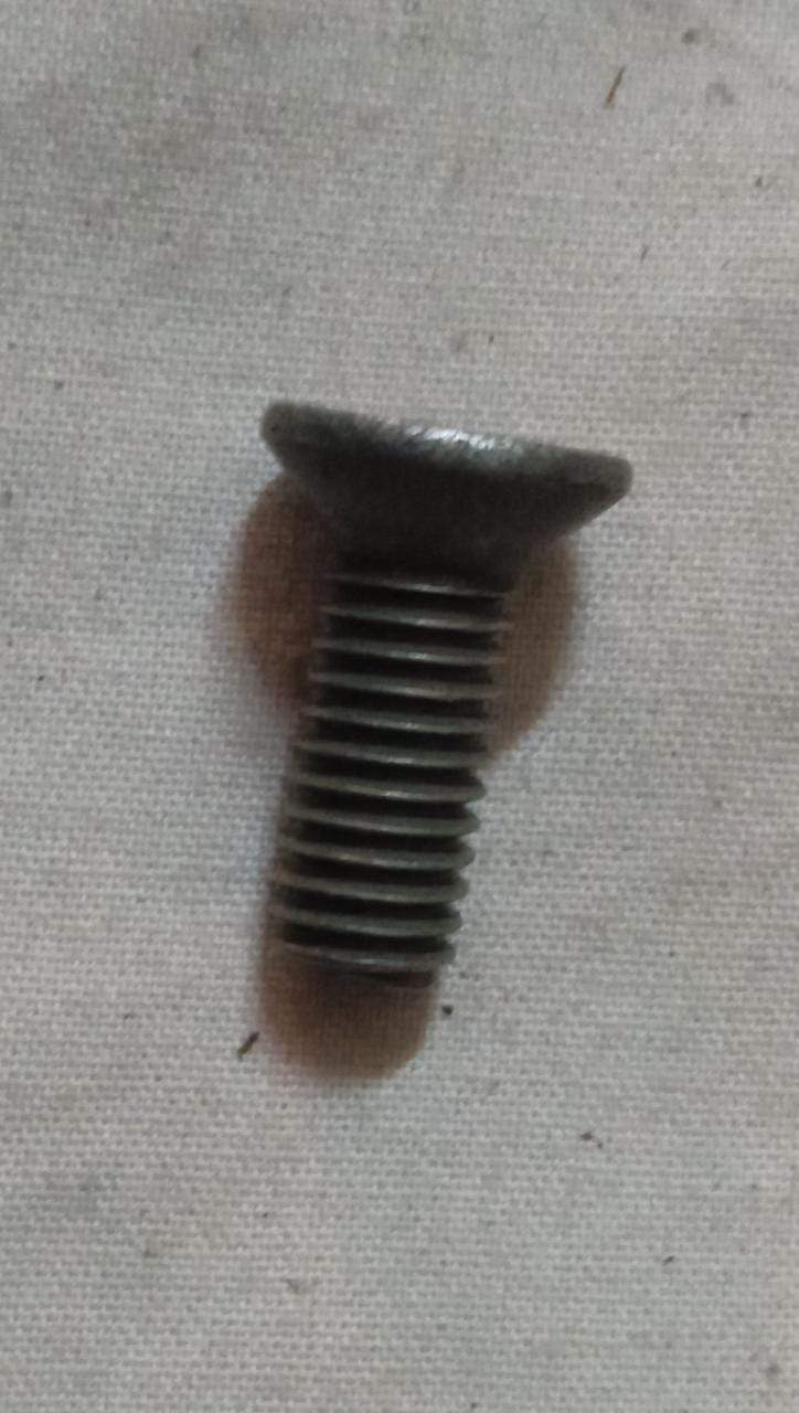 CarTrends brake drum bolt for Tavera, automotive spare part, close-up of bolt designed for vehicle brake drum replacement.
