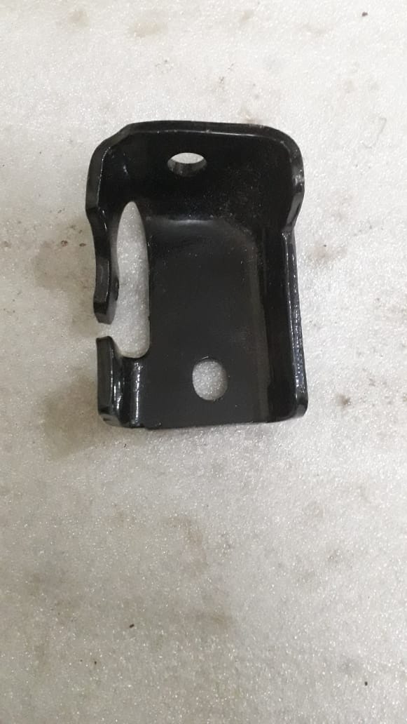 CarTrends exhaust manifold for Tavera, spare engine part with metal tubing and mounting flanges, vehicle repair components