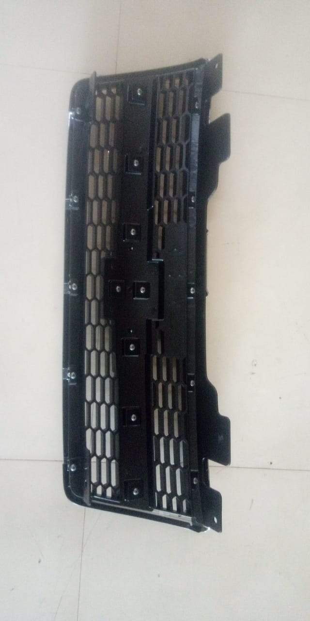 CarTrends upper grille for Tavera T28295678, automotive spare part with a chrome finish and detailed grille design.