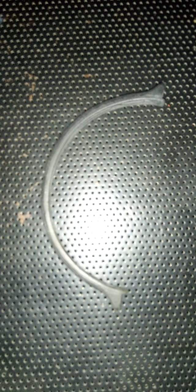 Cam shaft Gasket Cover Tavera T97597222