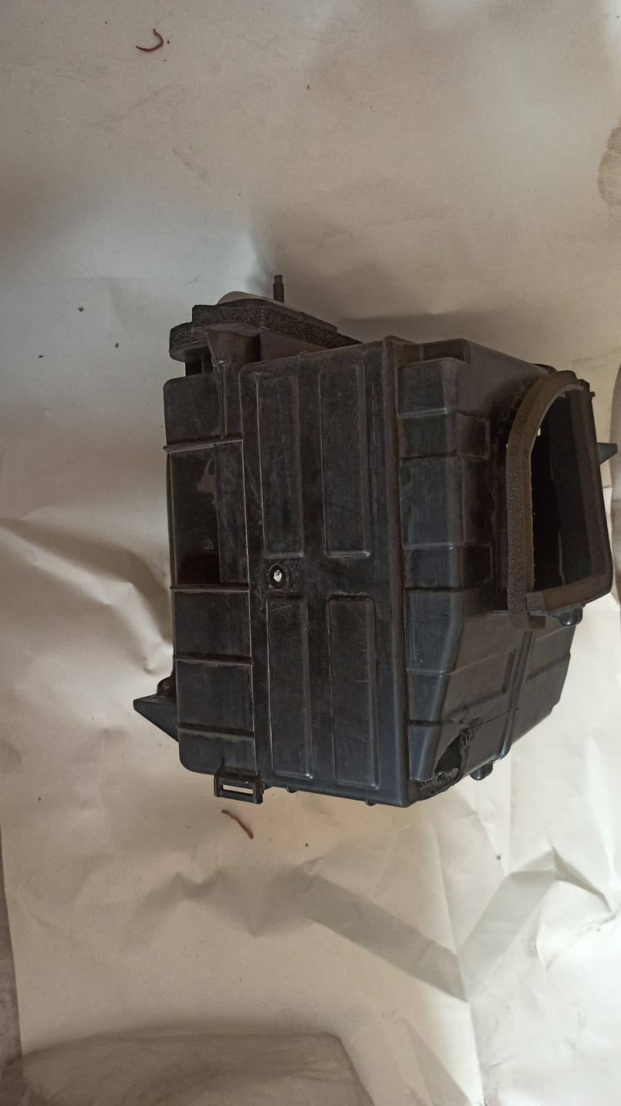 General Motors Filter A Air for Aveo J96539649, a replacement engine air filter with a clean, new appearance.
