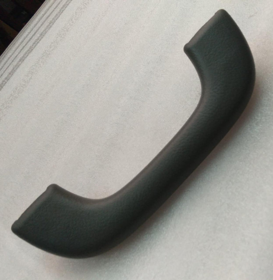 General Motors Grip Assist for Chevrolet Optra, showing the vehicle's interior handle and grip feature for enhanced support.
