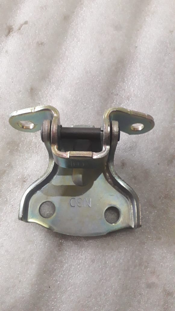 Rear door hinge for Opel Optra petrol model by General Motors, showing the hinge component with mounting details.