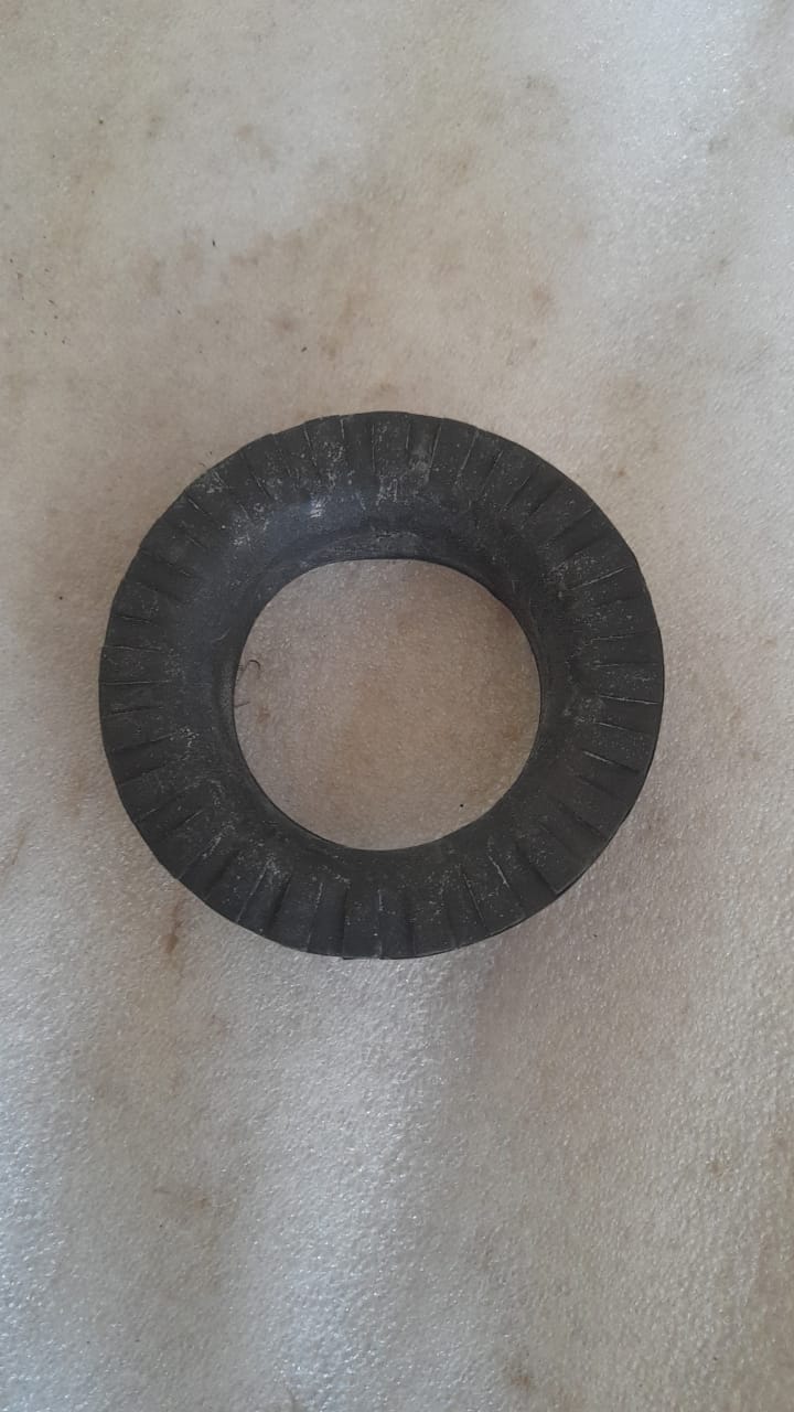General Motors insulator for rear spring lower position on Chevrolet Aveo J96535173, visible in the image.
