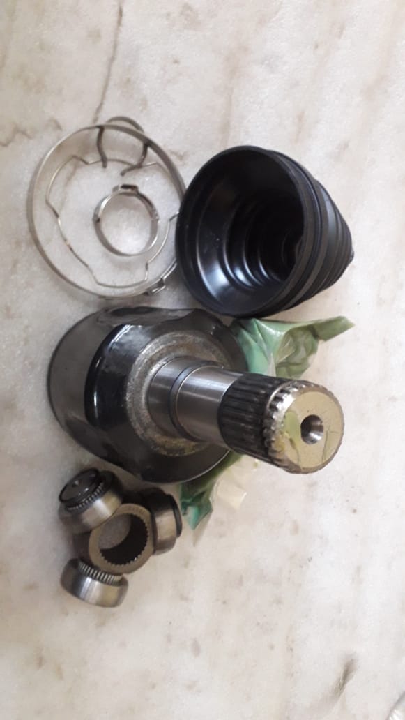 General Motors Captiva left front wheel drive joint, automotive part for vehicle repair and maintenance.