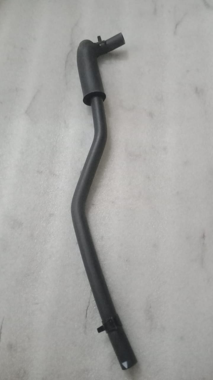 General Motors hose pipe for Aveo, flexible rubber tubing used in vehicle cooling and fluid transfer systems.