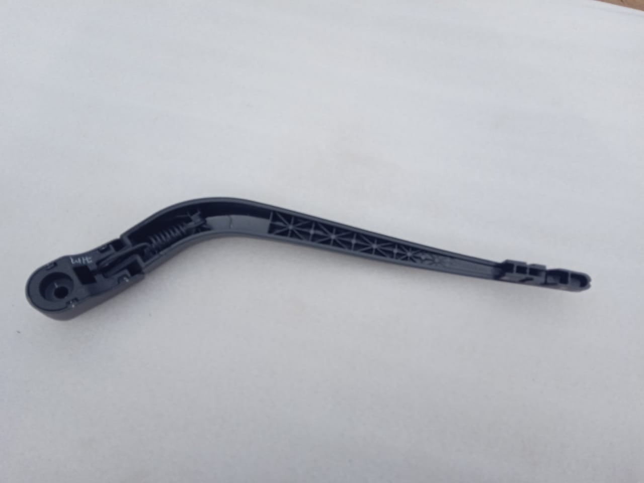 Honda rear wiper arm model 76720TE7K01, showing the black metal wiper arm for the vehicle's rear window.