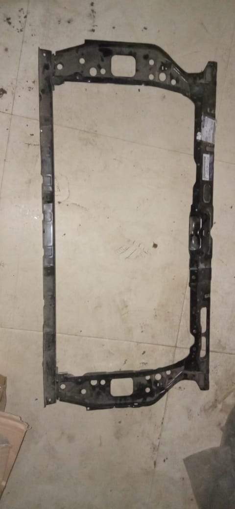 Hyundai Verna Fludic tie member part 641011v500, automotive suspension component, shown in black against a plain background.