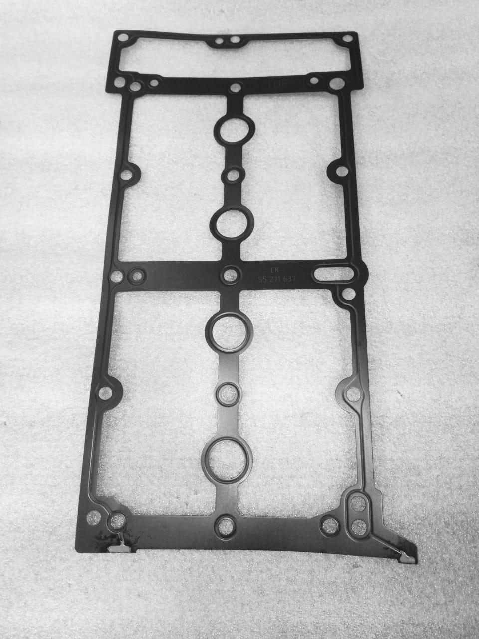 Maruti Suzuki camshaft housing gasket part #11189M86J20, new replacement component for Swift and Dzire engines.