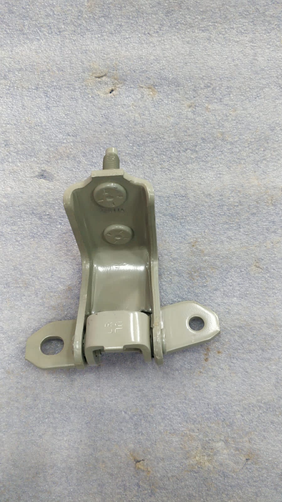Maruti Suzuki rear door lower right hinge for vehicle, part number 69430M68L00, showing the metal hinge component.