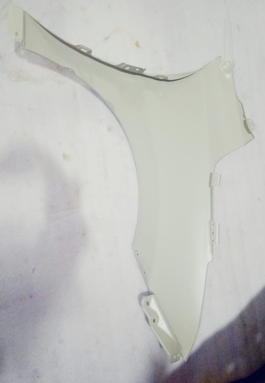 Maruti Suzuki front fender panel in black, designed for Maruti Suzuki vehicles, part number 57711M68P00.