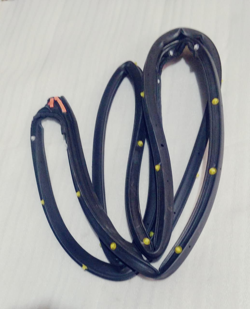 Nissan Rear Door Rubber for Datsun Redi Go, left side, durable automotive seal for rear door.